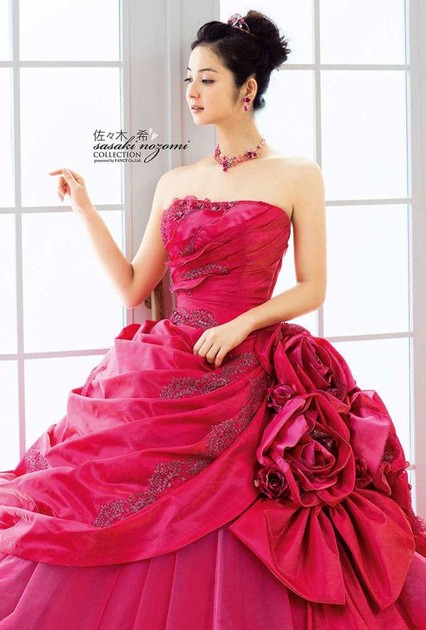 nozomi-sasaki-wedding-dress-13