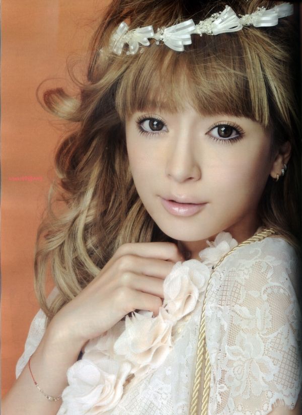 600full-ayumi-hamasaki (1)