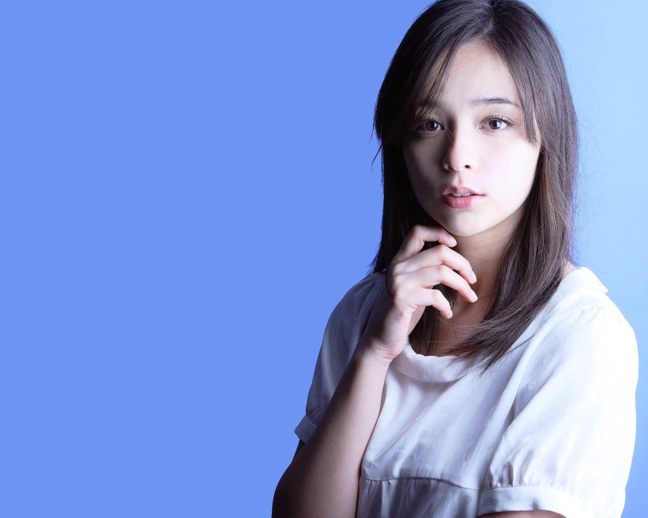 rosa-kato-852611l
