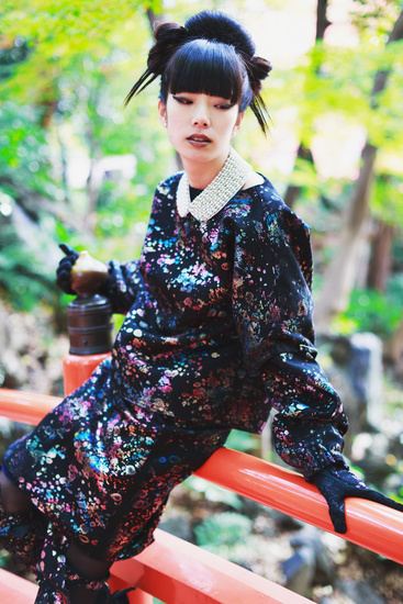 43627-6390208-Ph_GaetanoCartone_Metamorphosis-43