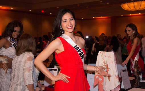 pu_1_2014_nationalgiftauctionbenefittingbestbuddies_uni201403825_47
