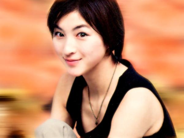 Ryoko_Hirosue_040004