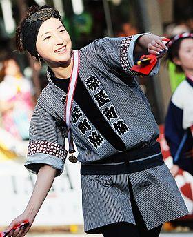 Ryoko_Hirosue_at_Kochi_Yosakoi_Matsuri_1_cropped