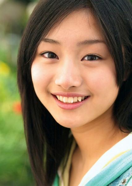 shiori-kutsuna-676224l