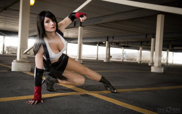 Tifa-Lockhart-Cosplay-18
