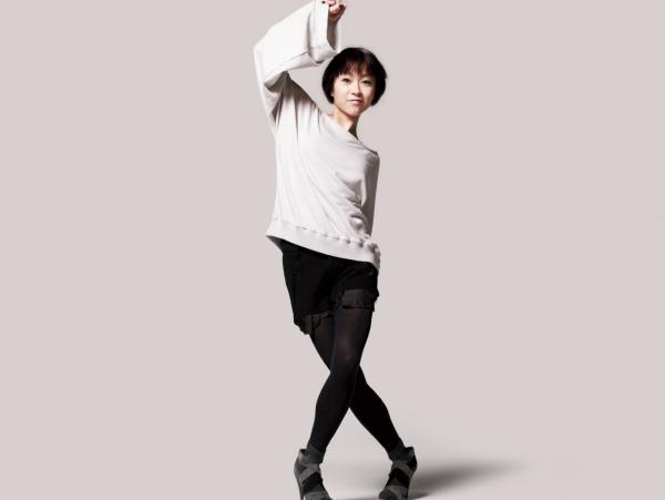 This-Is-the-One-Promos-utada-hikaru-14753256-2560-1923